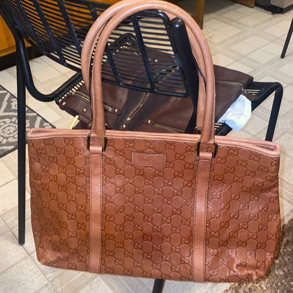 Gucci tote 257302 made in Italy